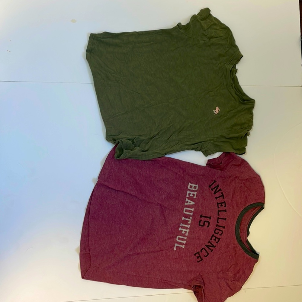 Two Tween Short sleeved shirts. Green from Abercrombie and maroon from Old Navy!